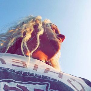 Meet your Posher, Dakota